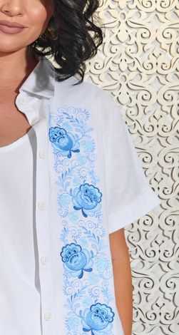 Літній костюм з вишивкою