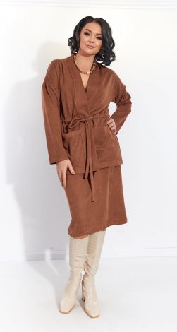 Костюмы женские