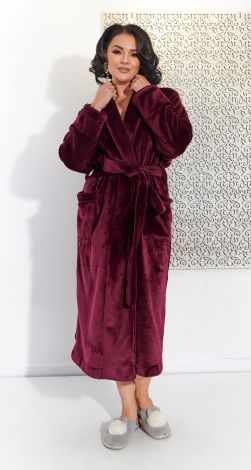 Мягкий и уютный велюровый халат