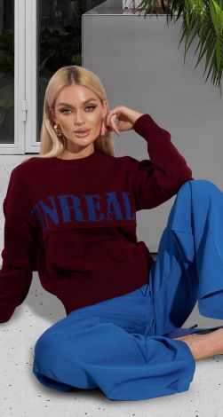 Стильный свитер 