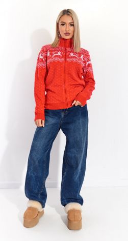 Кофта  с оленями 