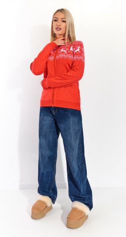 Кофта  с оленями 