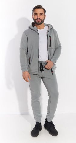 Мужские спортивные костюмы