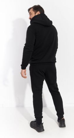 Мужские спортивные костюмы