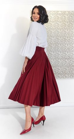 Костюми жіночі