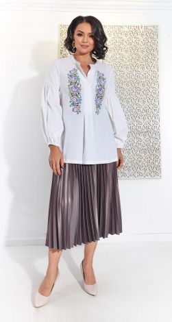 Костюми жіночі