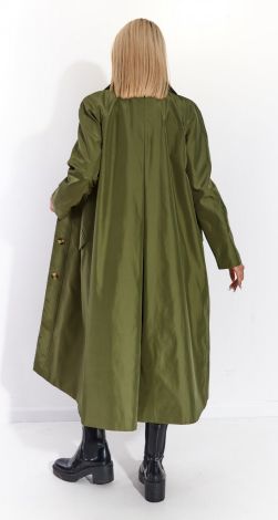 Жіночий верхній одяг