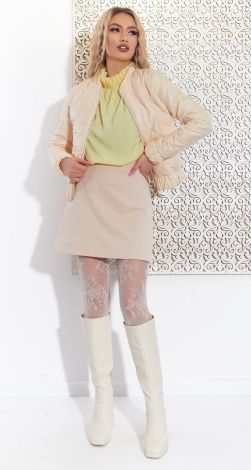 Жіночий верхній одяг