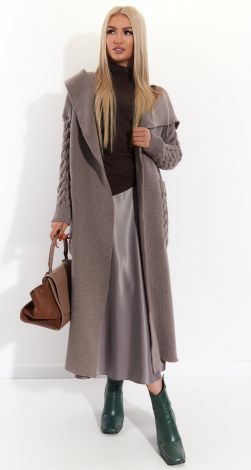 Тёплый кардиган с капюшоном