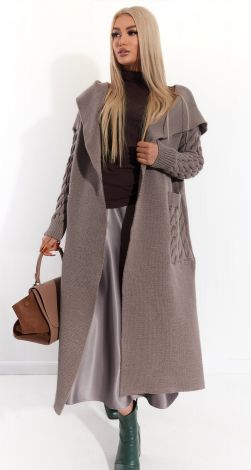 Тёплый кардиган с капюшоном