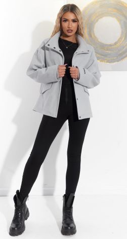 A short cashmere coat