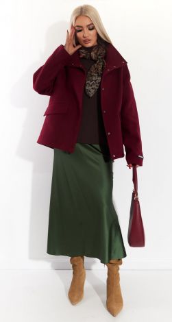 A short cashmere coat