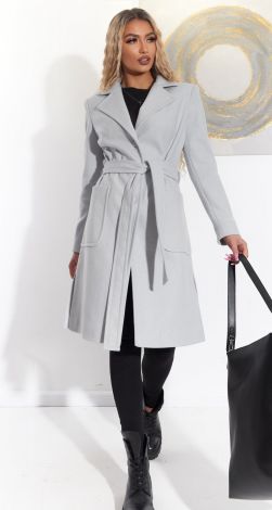 Жіночий верхній одяг