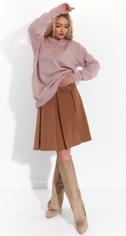 Свободный свитер крупной вязки