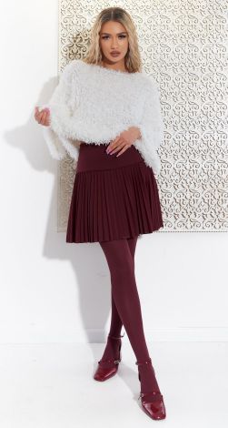 Мягкая и пушистая белая блуза