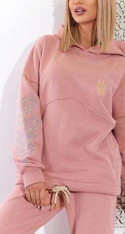 Лаконічний костюм з полегшеної тканини