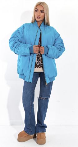 Об'ємний утеплений бомбер