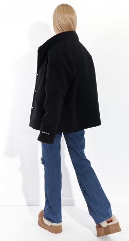 Жіночий верхній одяг