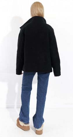 Жіночий верхній одяг