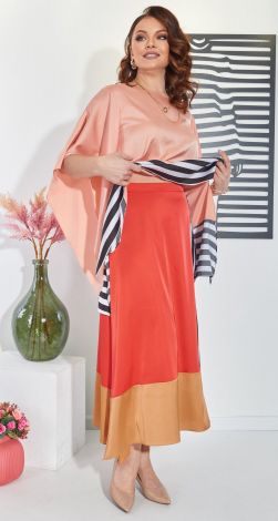 Костюми жіночі