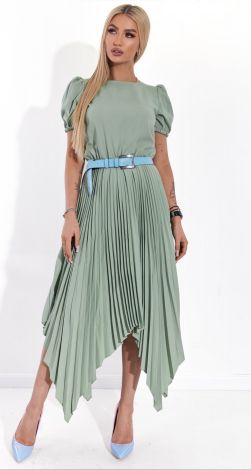 Платье с асимметричной плиссированной юбкой