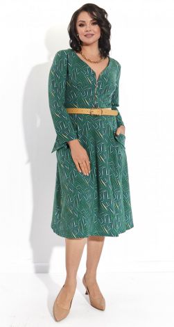 Красивое платье с V-вырезом