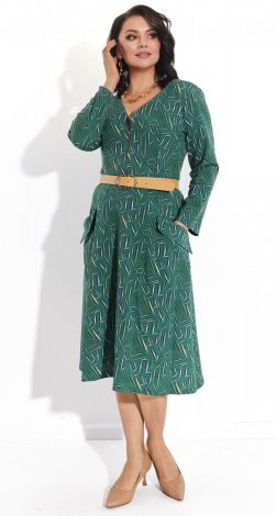 Красивое платье с V-вырезом