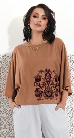 Лляна блуза з вишивкою