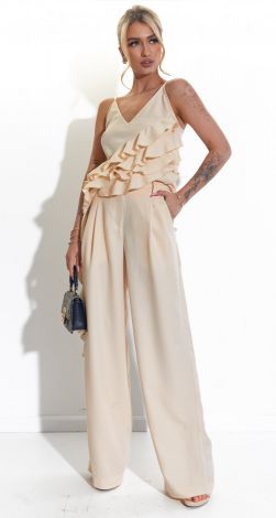 Костюми жіночі