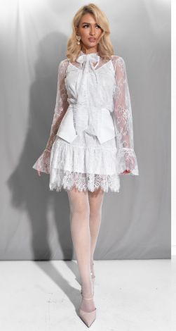 Кружевное платье со съёмной баской