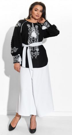 Льняний костюм з українською вишивкою