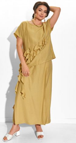 Льняний костюм з воланами