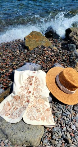 Linen corset with embroidery