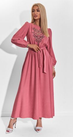 Льняное платье с вышивкой