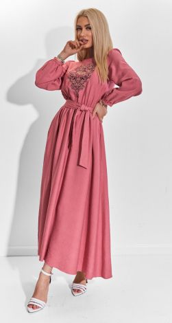 Льняное платье с вышивкой