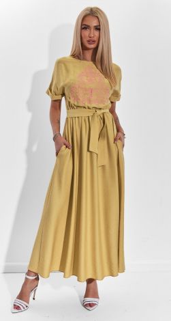 Льняное платье с вышивкой