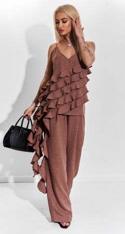 Костюми жіночі