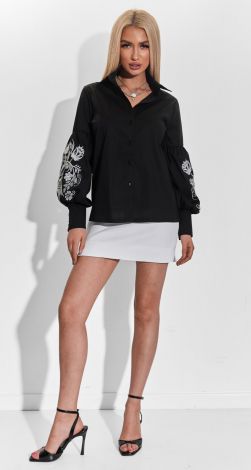 Сорочка з українською вишивкою