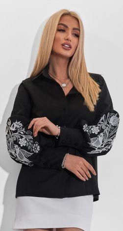 Сорочка з українською вишивкою