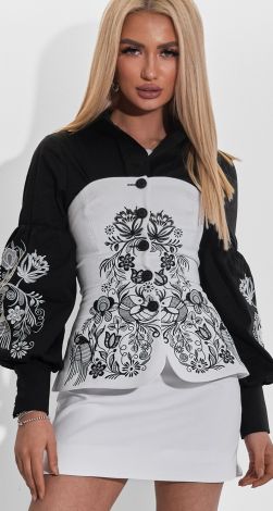 Corset with Ukrainian embroidery