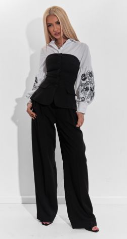 Костюми жіночі