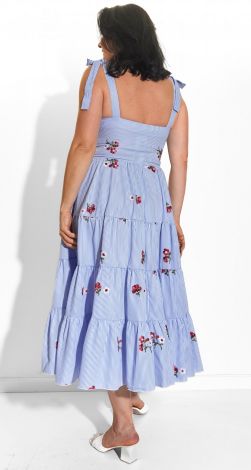 Платья больших размеров