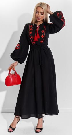 Льняное платье с украинской вышивкой