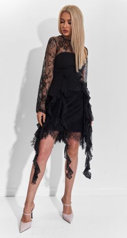 Кружевное платье и шелковый корсет