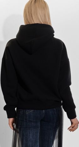 Стильный свитшот с вышивкой