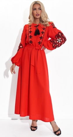 Льняное платье с украинской вышивкой