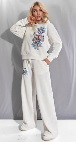 Костюми жіночі