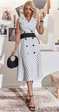 Платье с поясом