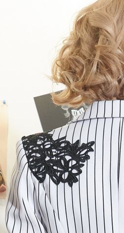 Піджак в смужку з мереживом