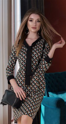 Элегантное трикотажное платье с эксклюзивным принтом 